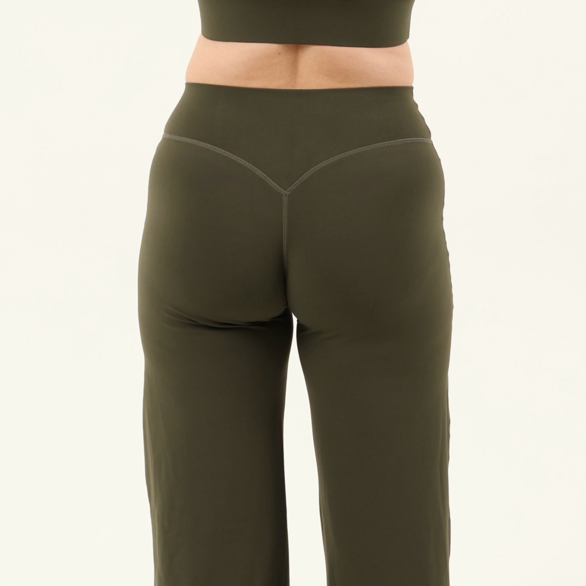 Aura Straight Leg Leggings