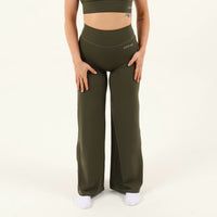 Aura Straight Leg Leggings